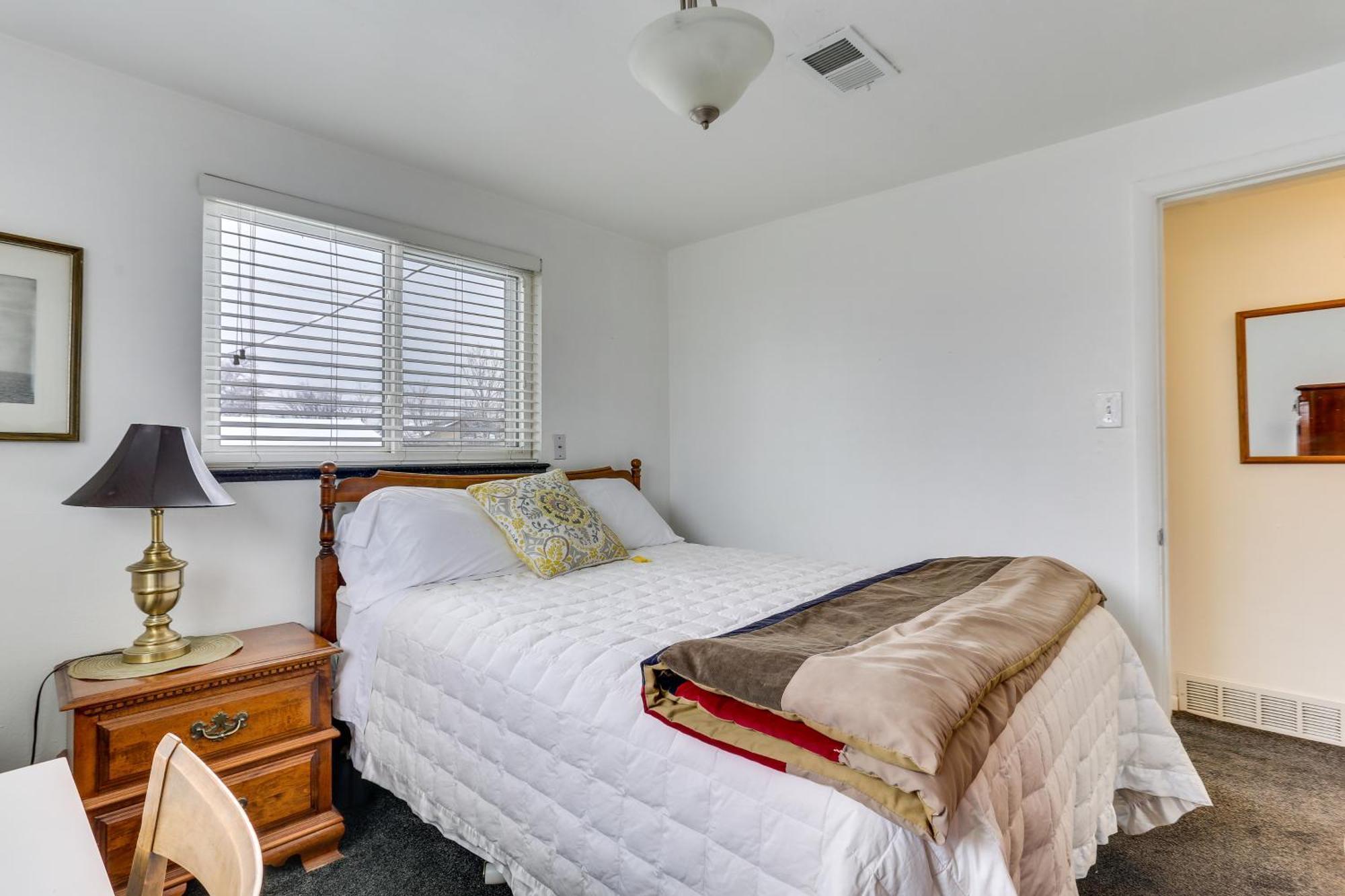 Dog-Friendly Denver Apartment With Shared Yard! Exterior photo