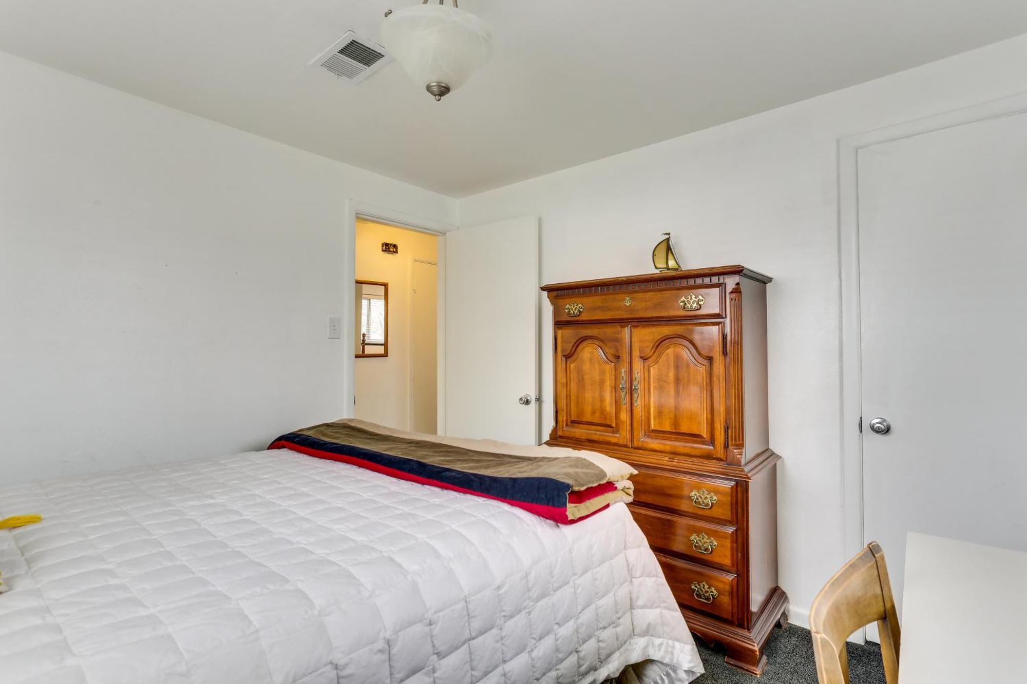 Dog-Friendly Denver Apartment With Shared Yard! Exterior photo