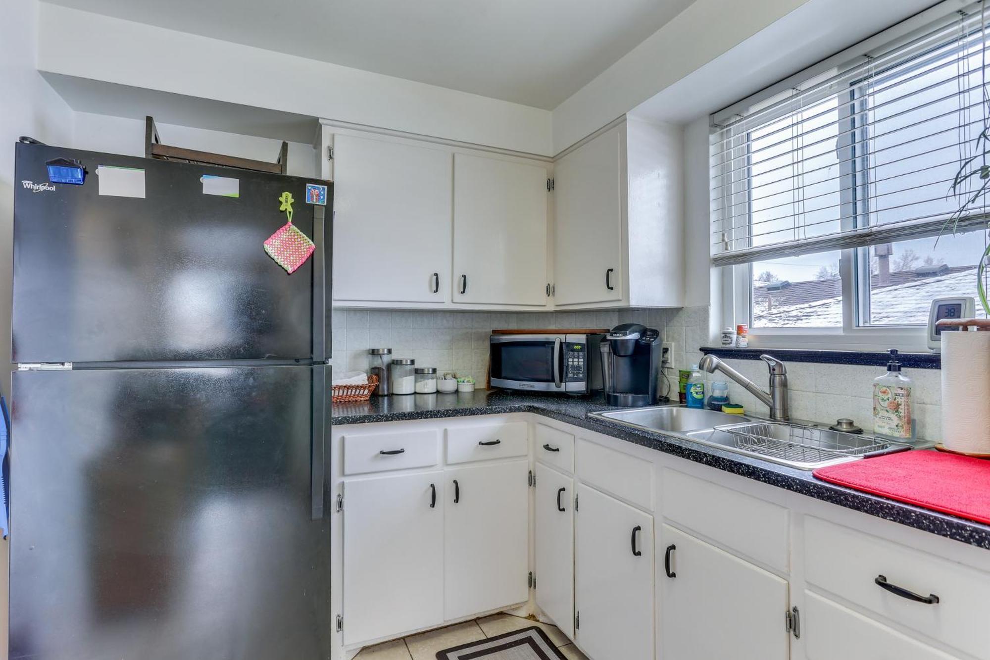 Dog-Friendly Denver Apartment With Shared Yard! Exterior photo