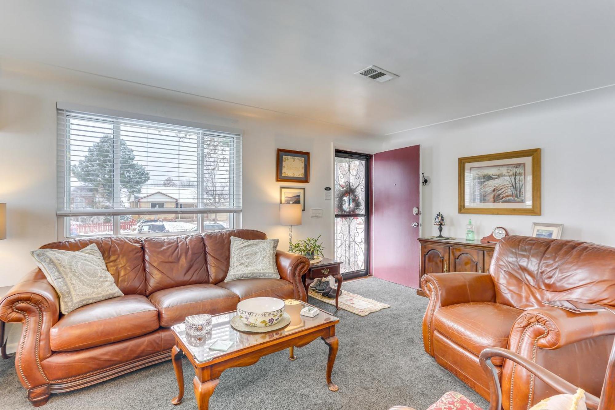 Dog-Friendly Denver Apartment With Shared Yard! Exterior photo